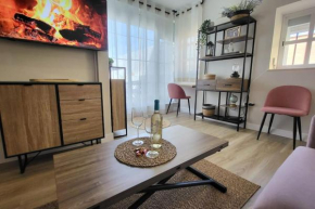 New! Cozy for couples with private patio